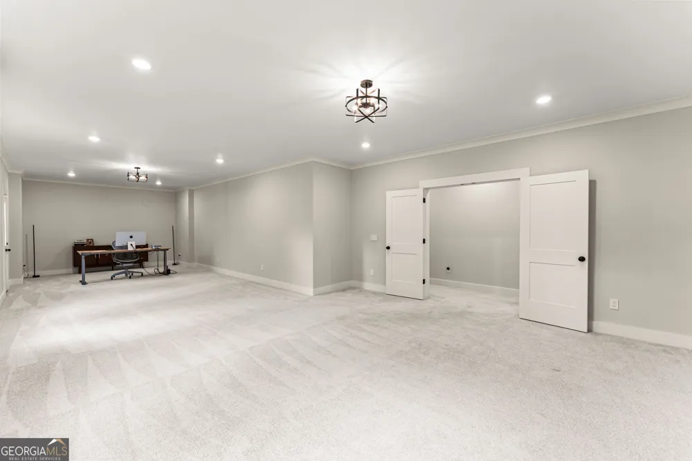 1081 Holly DR Loganville, GA 30052