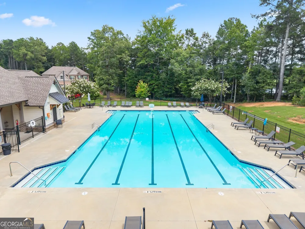 1081 Holly DR Loganville, GA 30052