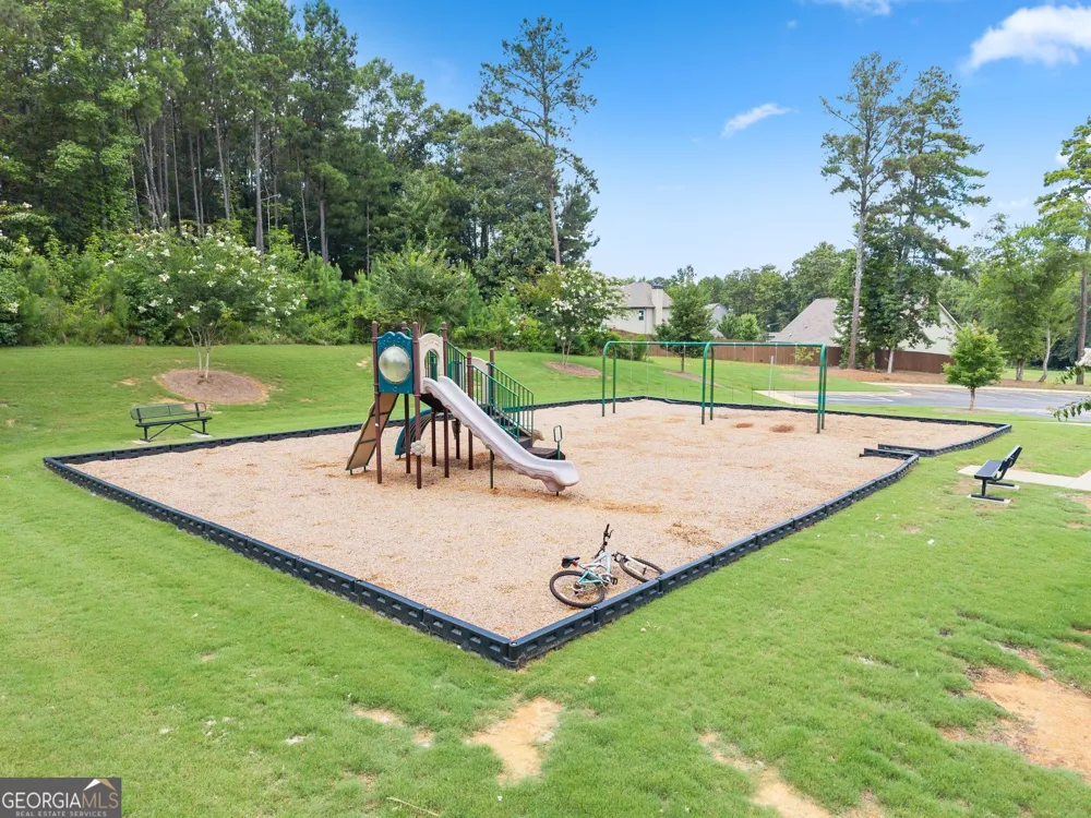 1081 Holly DR Loganville, GA 30052