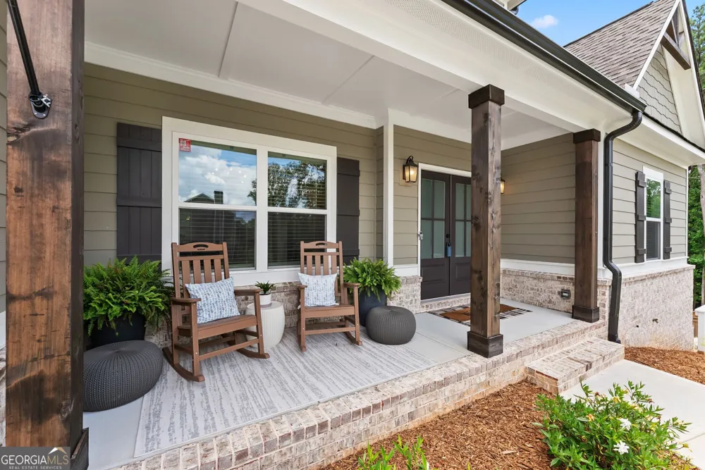 1081 Holly DR Loganville, GA 30052