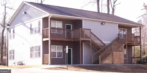 7400 Courtyard DR