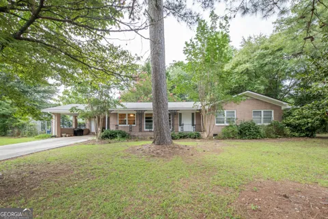 211 Bennett CIR