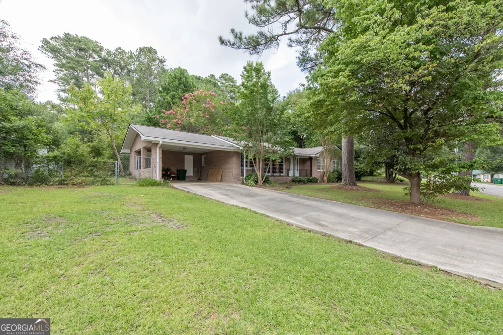 211 Bennett CIR Carrollton, GA 30117