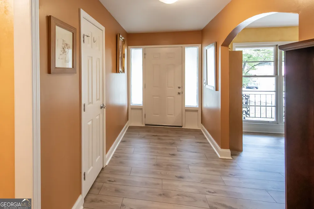 211 Bennett CIR Carrollton, GA 30117