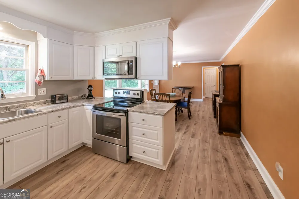 211 Bennett CIR Carrollton, GA 30117