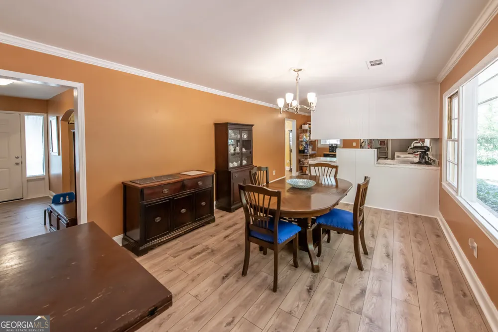 211 Bennett CIR Carrollton, GA 30117