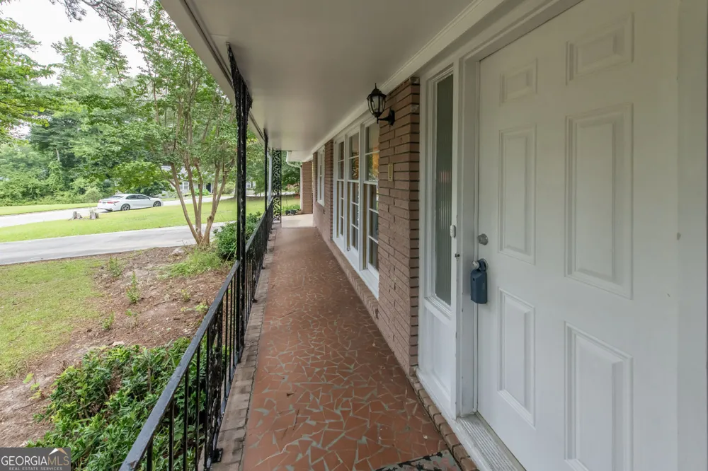 211 Bennett CIR Carrollton, GA 30117