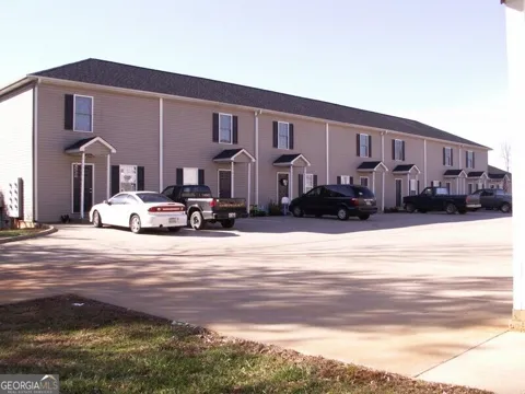 120 Cardinal CT