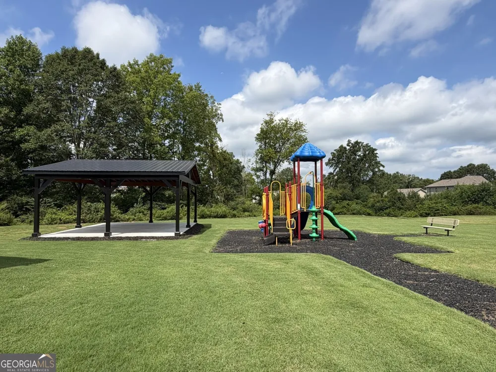 515 McGinnis CIR Calhoun, GA 30701