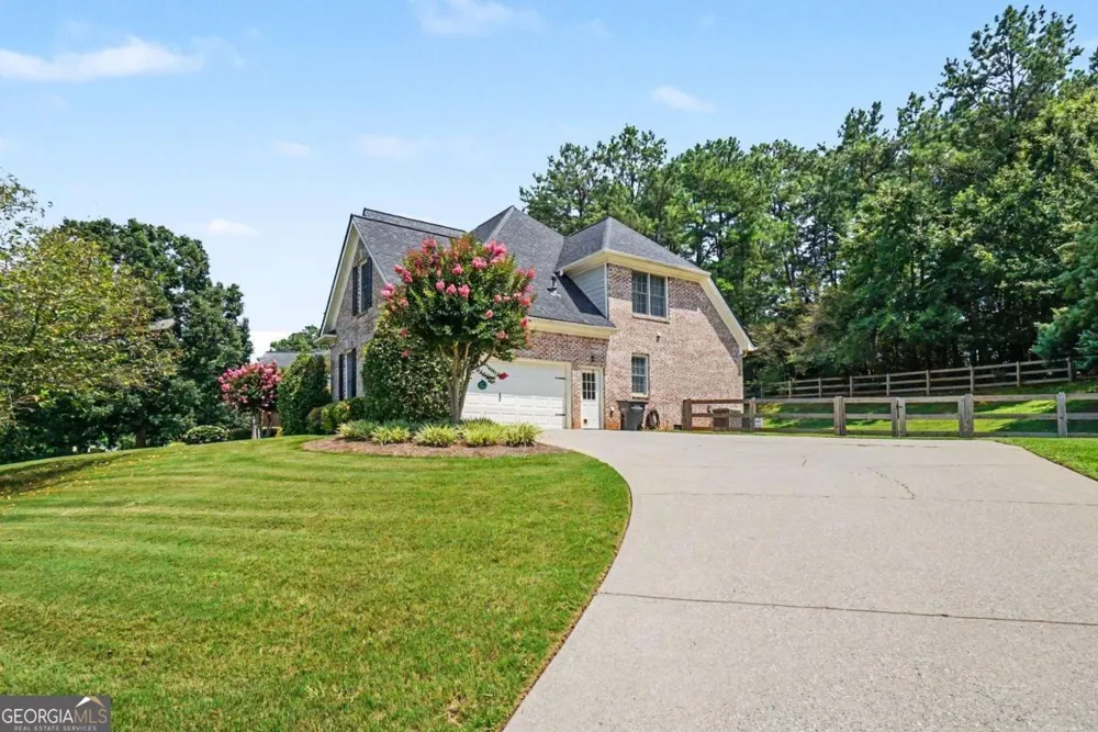 3 Willow TRCE SW Cartersville, GA 30120