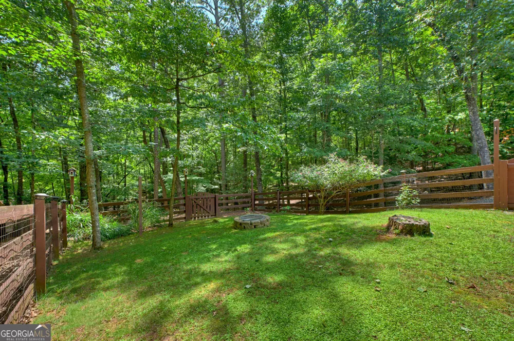 612 Medina CT Ellijay, GA 30540