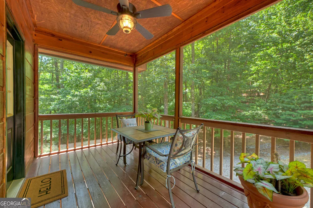 612 Medina CT Ellijay, GA 30540