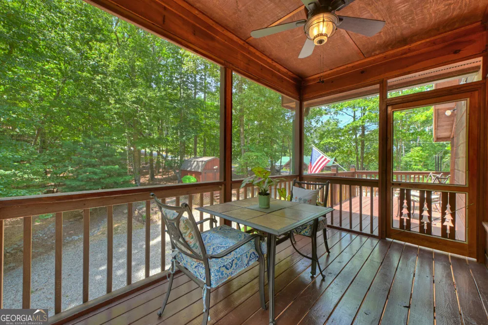 612 Medina CT Ellijay, GA 30540