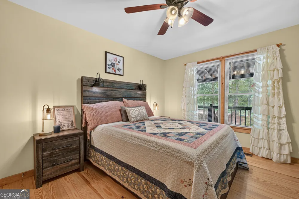 612 Medina CT Ellijay, GA 30540