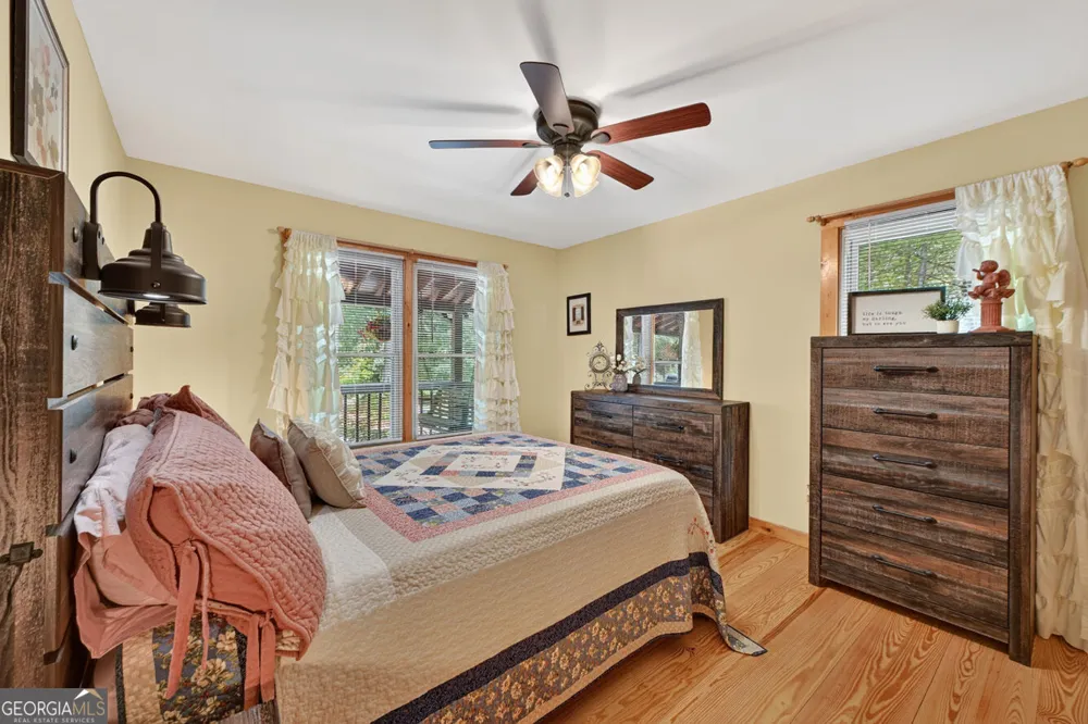 612 Medina CT Ellijay, GA 30540