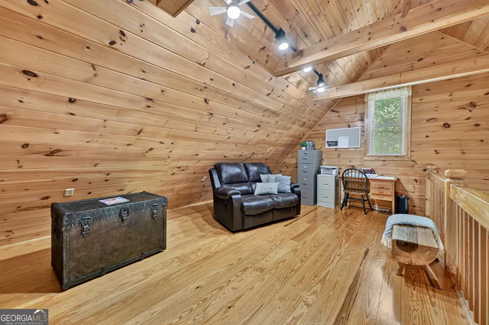 612 Medina CT Ellijay, GA 30540