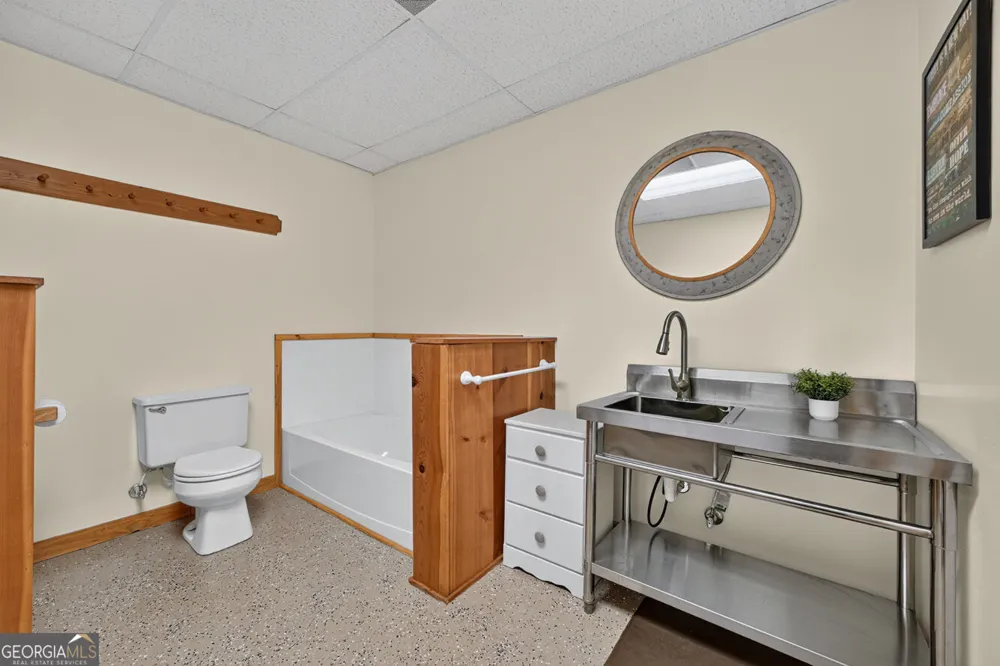 612 Medina CT Ellijay, GA 30540