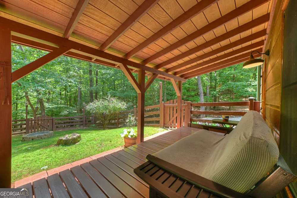 612 Medina CT Ellijay, GA 30540