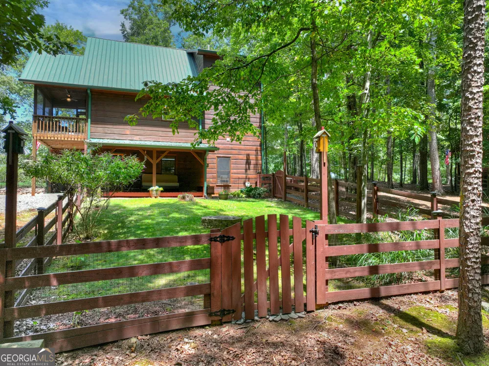 612 Medina CT Ellijay, GA 30540