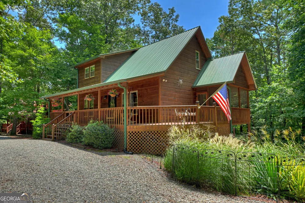 612 Medina CT Ellijay, GA 30540