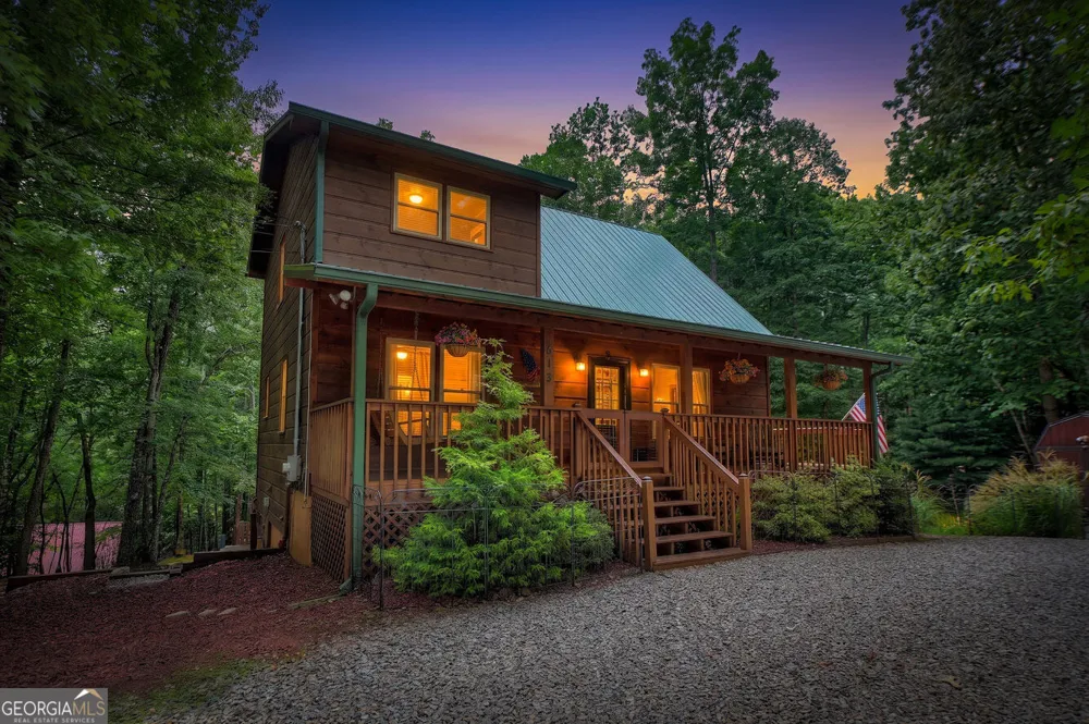 612 Medina CT Ellijay, GA 30540