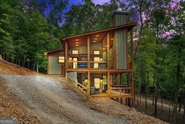 1360 Black Ankle Creek RD Blue Ridge, GA 30513