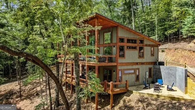 1360 Black Ankle Creek RD Blue Ridge, GA 30513