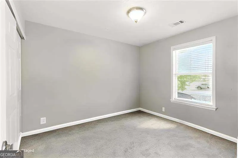 302 Oak Leaf PL Acworth, GA 30102