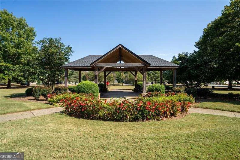 302 Oak Leaf PL Acworth, GA 30102