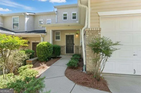 302 Oak Leaf PL