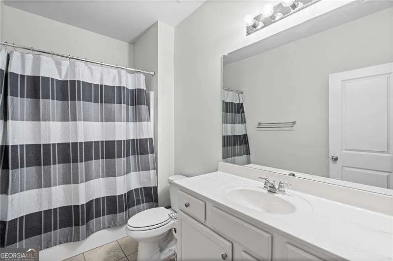 5470 Mirror Lake DR Cumming, GA 30028
