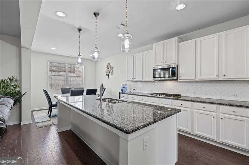 5470 Mirror Lake DR Cumming, GA 30028