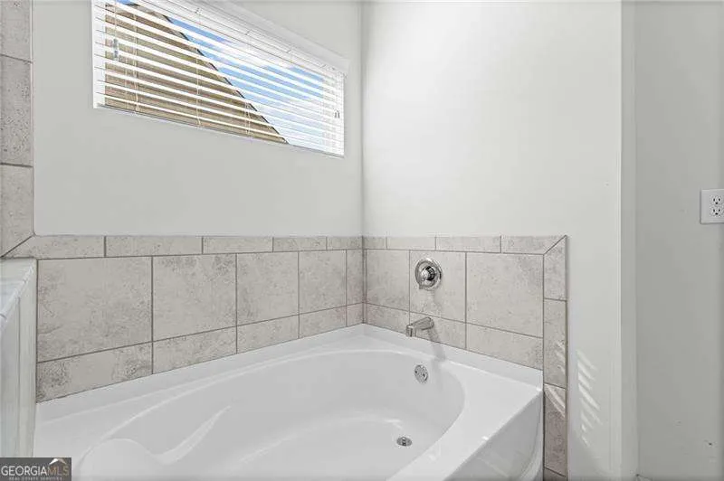5470 Mirror Lake DR Cumming, GA 30028