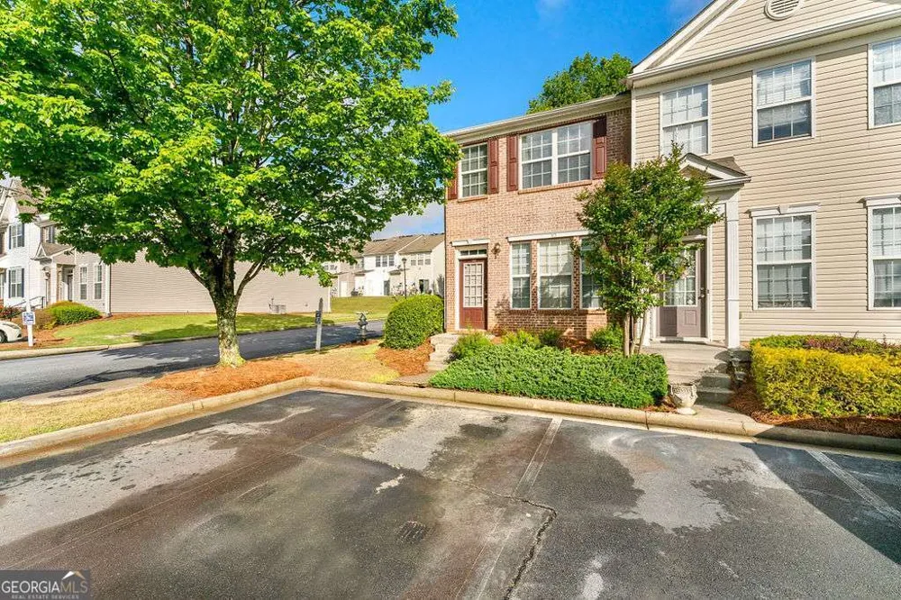 1343 Penhurst DR Lawrenceville, GA 30043