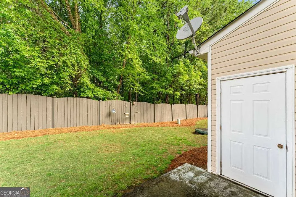 1343 Penhurst DR Lawrenceville, GA 30043