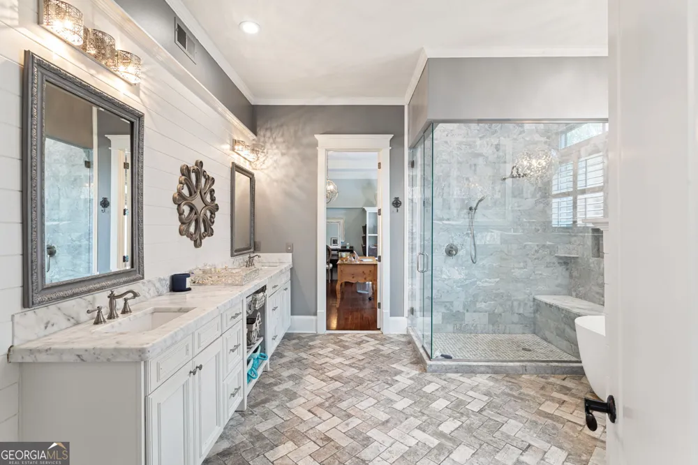 2019 Cambridge AVE College Park, GA 30337