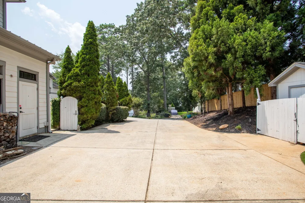 2019 Cambridge AVE College Park, GA 30337