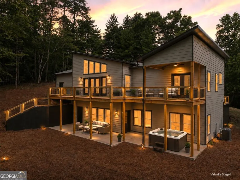 257 Gallery CT Ellijay, GA 30540
