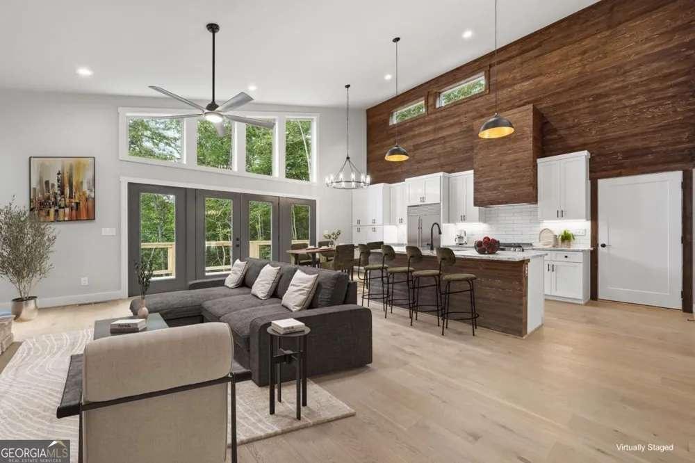 257 Gallery CT Ellijay, GA 30540