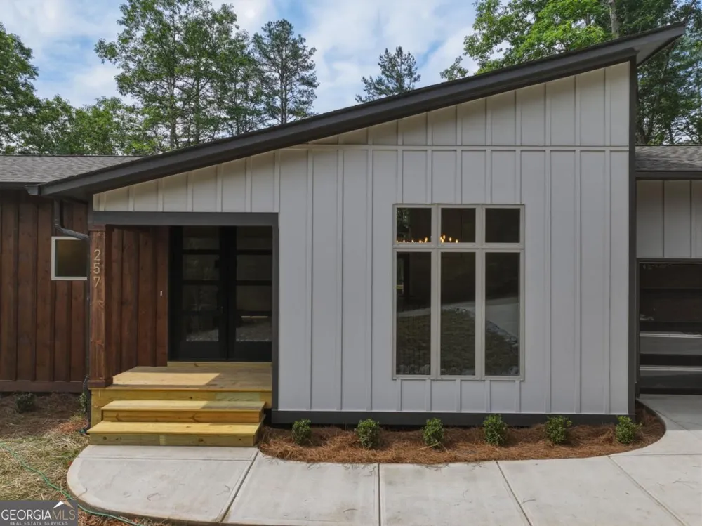257 Gallery CT Ellijay, GA 30540