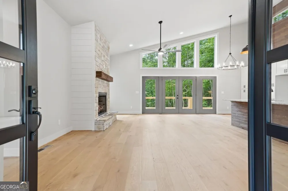 257 Gallery CT Ellijay, GA 30540