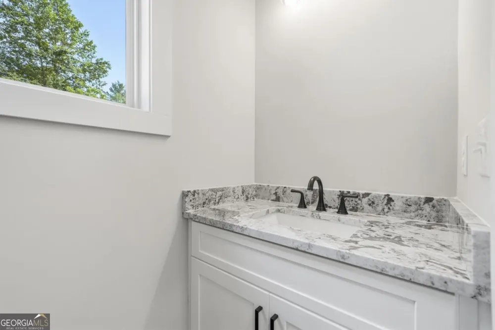 257 Gallery CT Ellijay, GA 30540