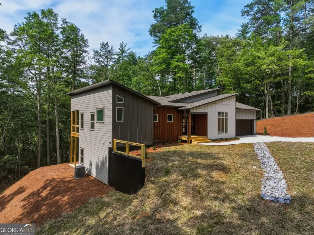 257 Gallery CT Ellijay, GA 30540