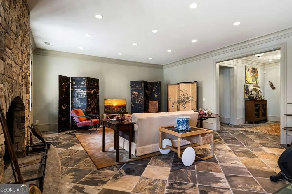 490 Red Wolf RUN Franklin, NC 28734