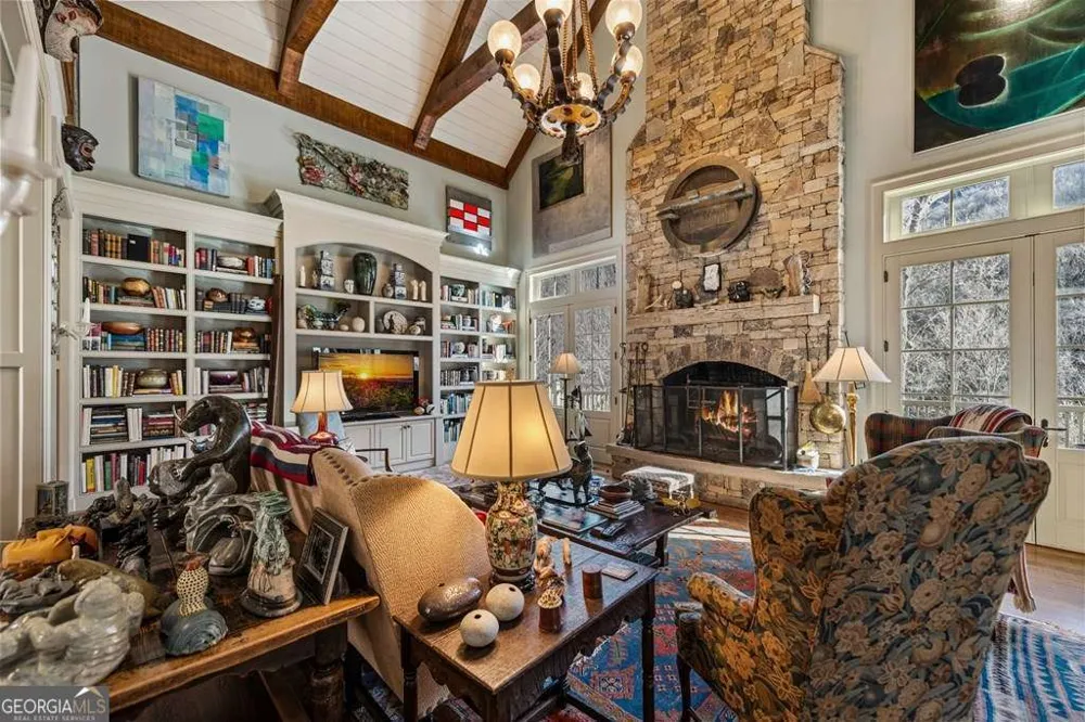 490 Red Wolf RUN Franklin, NC 28734