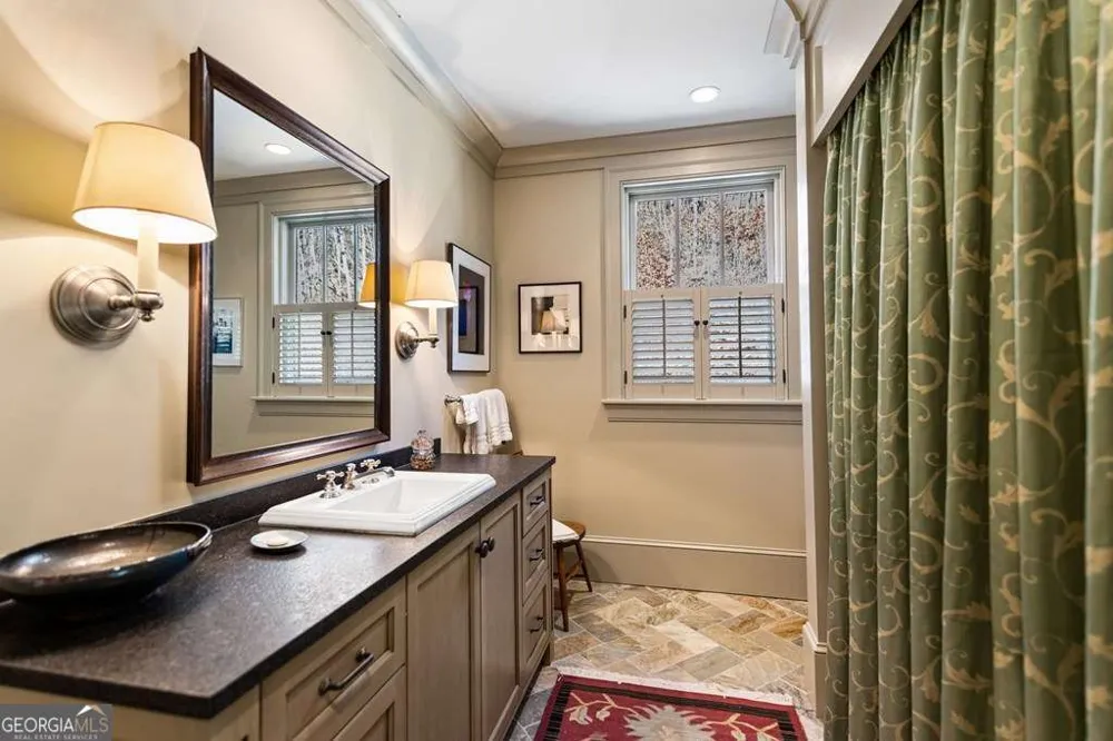 490 Red Wolf RUN Franklin, NC 28734