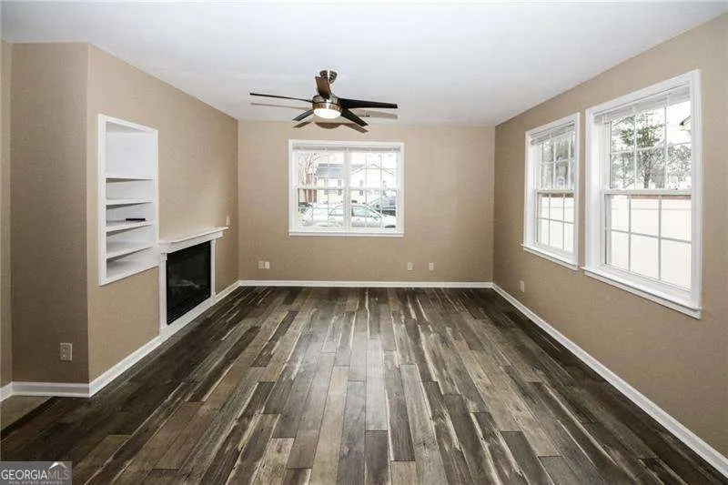 170 Windcroft LN Acworth, GA 30101