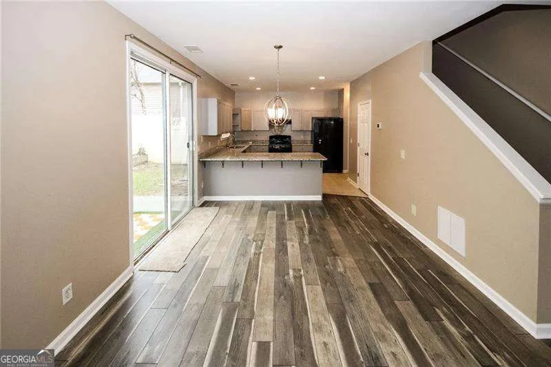 170 Windcroft LN Acworth, GA 30101