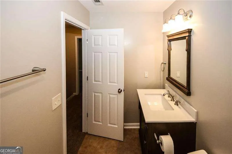 170 Windcroft LN Acworth, GA 30101