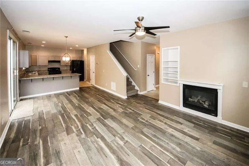 170 Windcroft LN Acworth, GA 30101